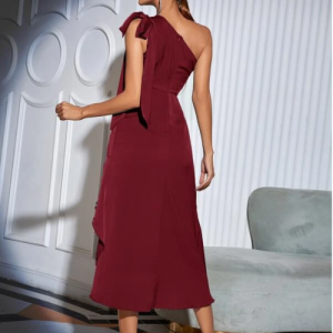 Burgundy Shoulder Dress (Large/US 10-12/UK 14-16/EU 40-42)